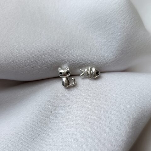 Pendiente Boton Espritu Gatuno